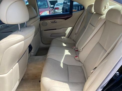 Used 2010 Lexus LS 460 AWD image 18