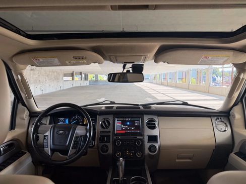 Used 2015 Ford Expedition EL Limited w/ Equipment Group 301A AWD/4WD image 32