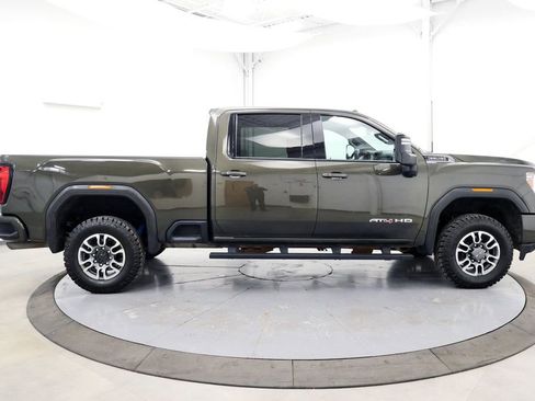 Used 2022 GMC Sierra 2500 AT4 w/ AT4 Preferred Package AWD/4WD image 8