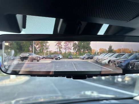 New 2025 Subaru Outback Touring XT image 31