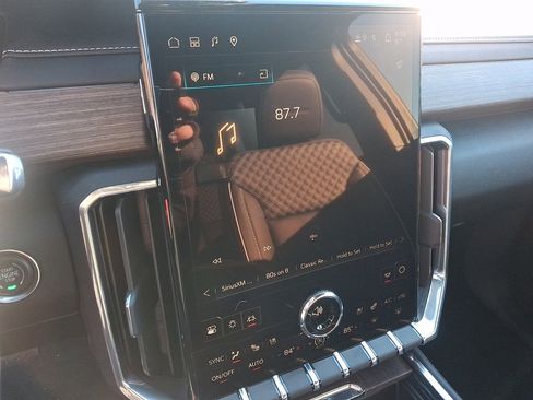 New 2026 GMC Acadia Denali w/ Super Cruise Package image 12