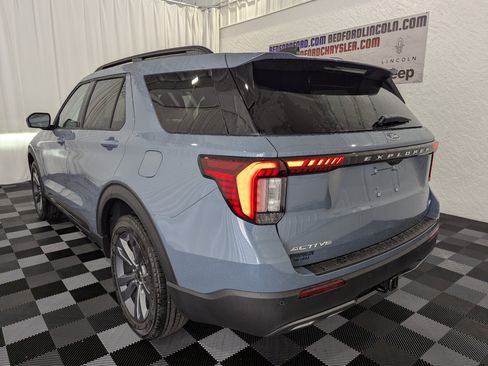 New 2026 Ford Explorer Active w/ Active Comfort Package AWD/4WD image 10