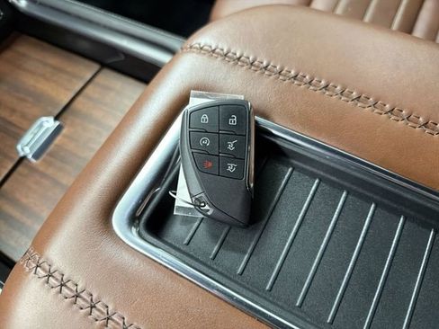 Used 2024 GMC Yukon Denali Ultimate image 37