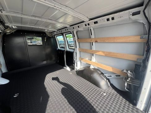 Used 2025 Chevrolet Express 2500 w/ Driver Convenience Package RWD image 23