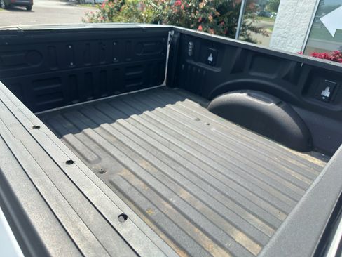 Used 2020 Ford F150 XLT w/ Equipment Group 302A Luxury AWD/4WD image 14