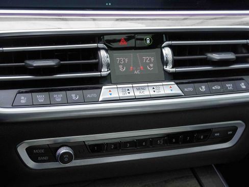 Used 2020 BMW X5 M50i w/ Premium Package image 29