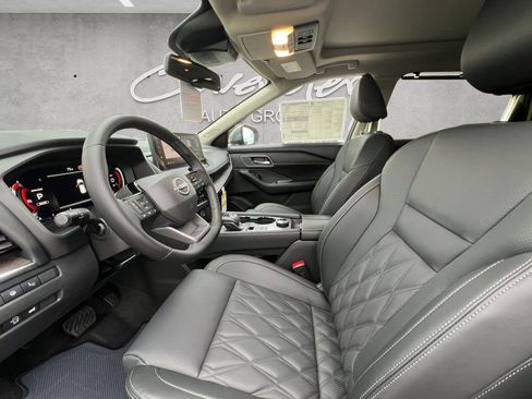 New 2026 Nissan Rogue Platinum image 19