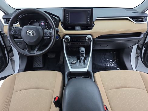Used 2019 Toyota RAV4 XLE image 9
