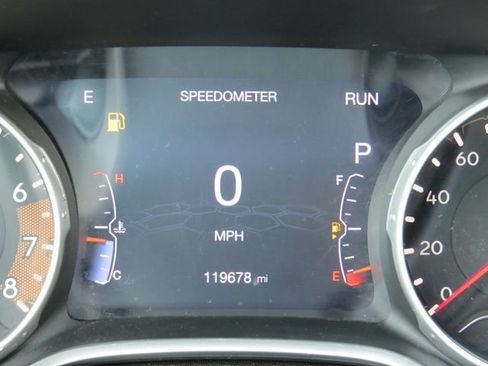 Used 2019 Jeep Compass Limited AWD/4WD image 23