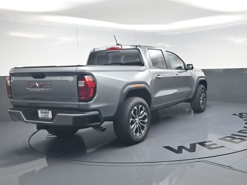Used 2025 GMC Canyon Denali AWD/4WD image 17