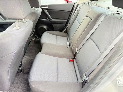 Used 2010 MAZDA MAZDA3 i Touring image 9