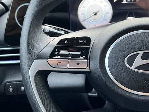 Used 2024 Hyundai Elantra SEL image 26