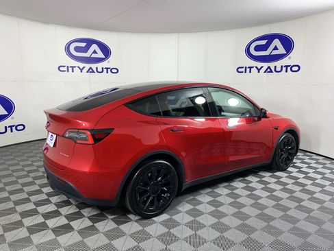 Used 2020 Tesla Model Y Long Range AWD/4WD image 3