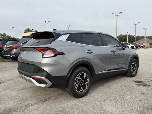 Used 2023 Kia Sportage LX FWD image 5
