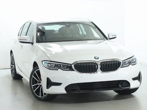 Used 2021 BMW 330i xDrive Sedan w/ Convenience Package AWD/4WD image 2