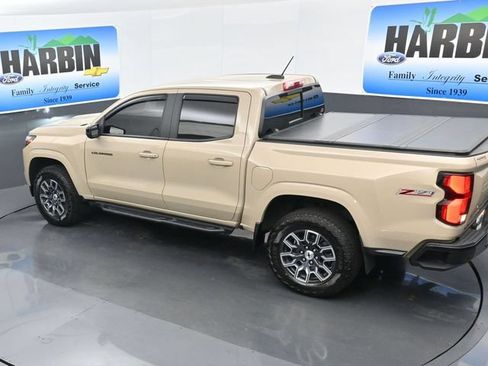 Used 2024 Chevrolet Colorado Z71 w/ Z71 Convenience Package 2 AWD/4WD image 22