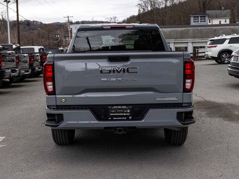 Used 2024 GMC Sierra 1500 Elevation w/ LPO, Elevation Black Package AWD/4WD image 5