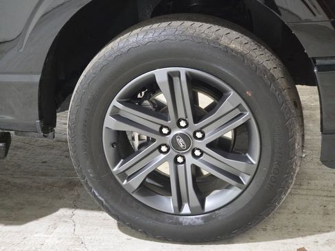 Used 2023 Ford F150 Lariat w/ Equipment Group 502A High AWD/4WD image 19