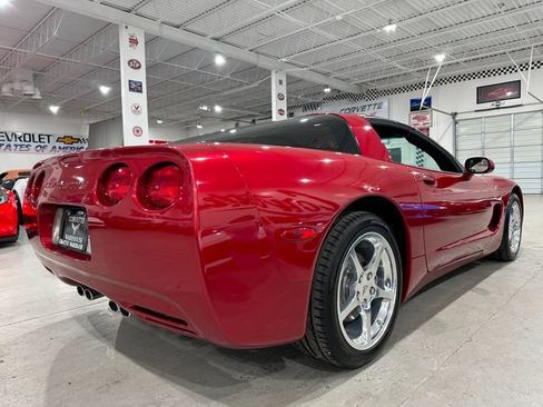 Used 2002 Chevrolet Corvette Coupe w/ Preferred Equipment Group2 RWD image 3