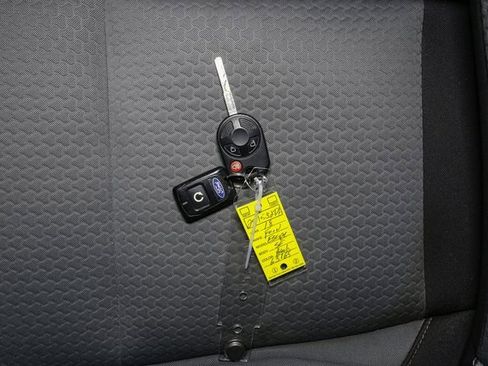 Used 2018 Ford Escape SE image 35