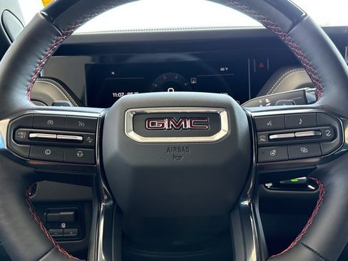 New 2026 GMC Yukon AT4 Ultimate AWD/4WD image 23