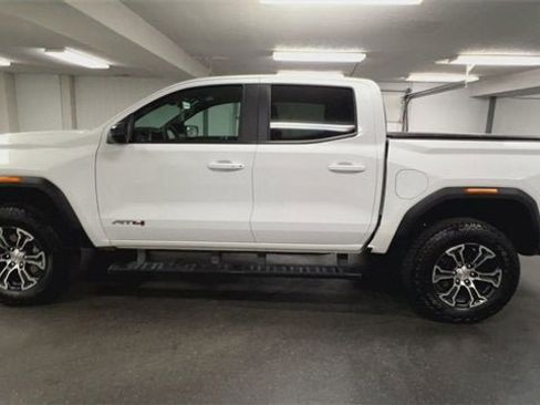 Certified 2024 GMC Canyon AT4 image 5