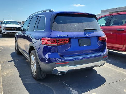 Used 2021 Mercedes-Benz GLB 250 image 4