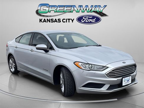 Used 2018 Ford Fusion S image 1