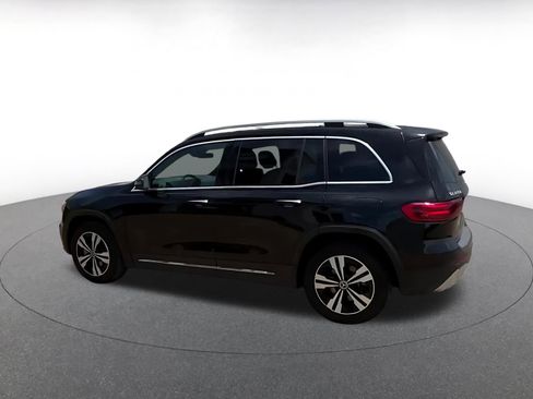 Used 2024 Mercedes-Benz GLB 250 image 11