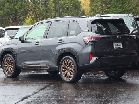 Used 2025 Subaru Forester Sport image 6