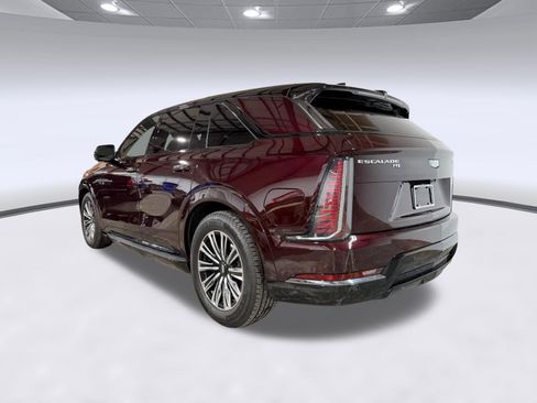New 2026 Cadillac Escalade IQ Sport 1 w/ LPO, Floor Liner Package AWD/4WD image 2