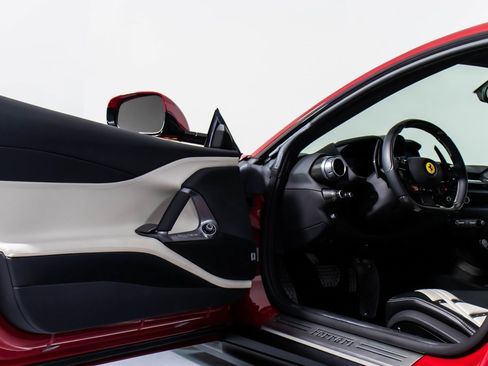 Certified 2018 Ferrari 812 Superfast image 34