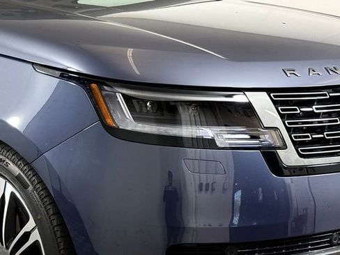 New 2025 Land Rover Range Rover Long Wheelbase SE image 13