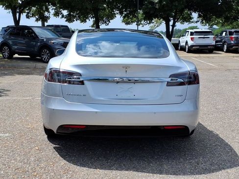Used 2018 Tesla Model S 75D AWD/4WD image 4