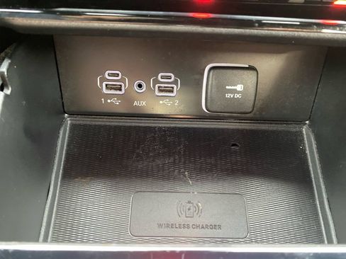 Used 2023 Jeep Grand Cherokee L Laredo RWD image 20