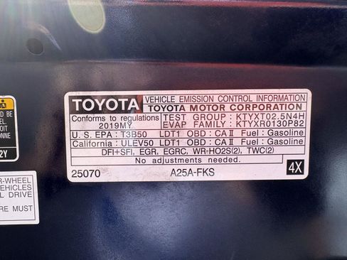 Used 2019 Toyota RAV4 XLE Premium w/ Cold Weather Package AWD/4WD image 25