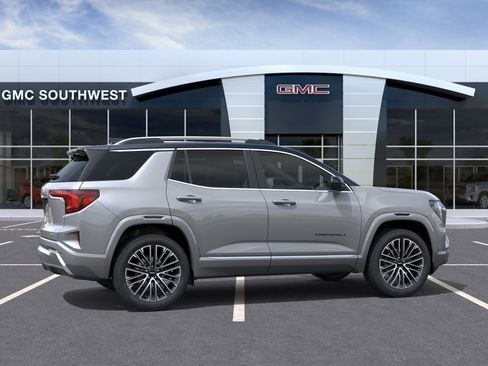 New 2026 GMC Terrain Denali w/ LPO, Black Badging Package AWD/4WD image 29