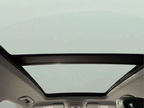 Certified 2025 Audi Q5 2.0T Premium Plus w/ Premium Plus Package image 17