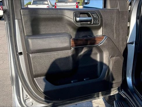 Used 2021 GMC Sierra 1500 SLT AWD/4WD image 21