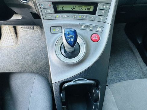 Used 2012 Toyota Prius Two FWD image 15