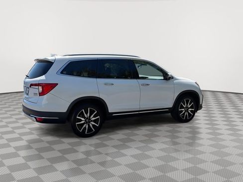 Used 2020 Honda Pilot Touring image 11