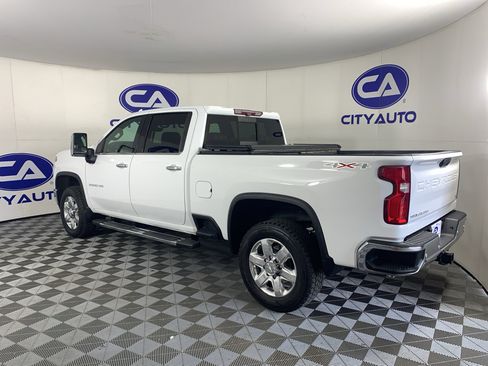 Used 2020 Chevrolet Silverado 2500 LTZ w/ LTZ Premium Package AWD/4WD image 4