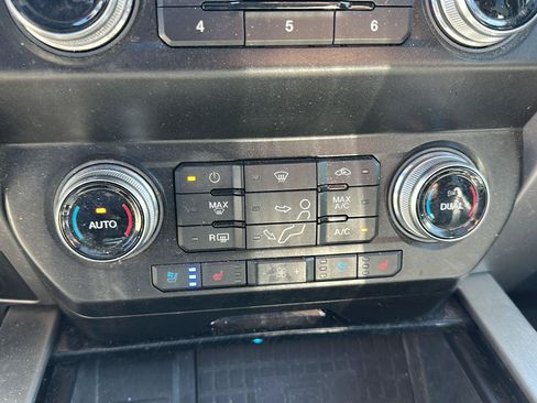 Used 2020 Ford F450 Platinum w/ FX4 Off-Road Package AWD/4WD image 21