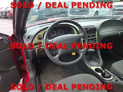 Used 2000 Ford Mustang Coupe image 8