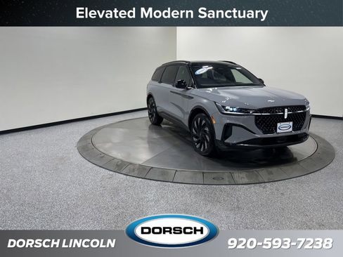 New 2026 Lincoln Nautilus Reserve w/ Jet Appearance Package AWD/4WD image 3