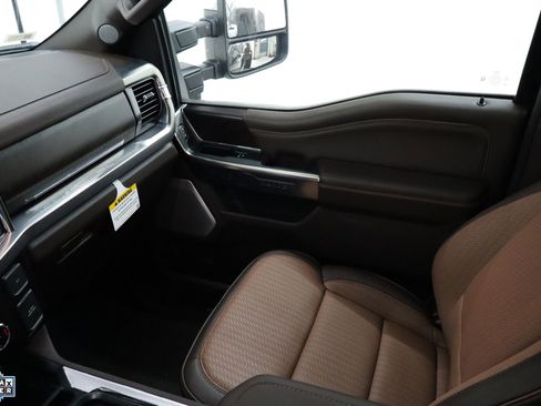 Used 2026 Ford F450 King Ranch w/ Chrome Package image 25