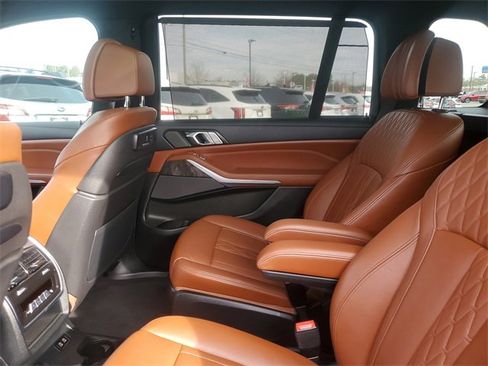 Used 2022 BMW X7 M50i w/ Executive Package image 35