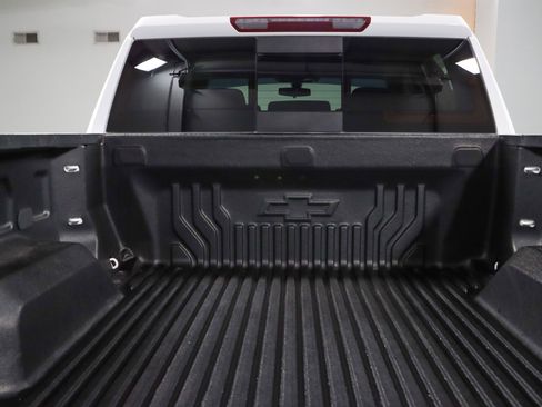 Used 2021 Chevrolet Silverado 1500 LT Trail Boss w/ Convenience Package II image 31