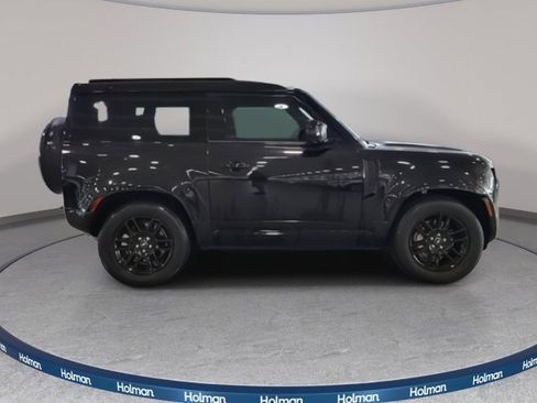 Used 2023 Land Rover Defender 90 X-Dynamic SE image 6