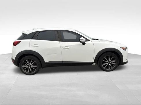 Used 2017 MAZDA CX-3 Touring w/ Premium Package FWD image 2